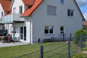 Moderne Doppelhaushälfte in Haag, Kammerstein – Mainbachstraße 13a, 91126 Kammerstein – Vorschaubild 1