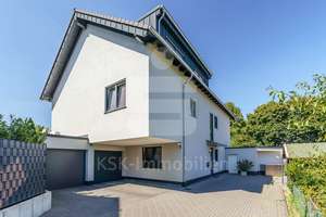 Exklusives Wohnerlebnis: Traumhaftes Zweifamilienhaus mit Garten und toller Ausstattung. – Die vollständige Adresse der Immobilie erhältst du vom Anbieter., 50259 Pulheim – Vorschaubild 1