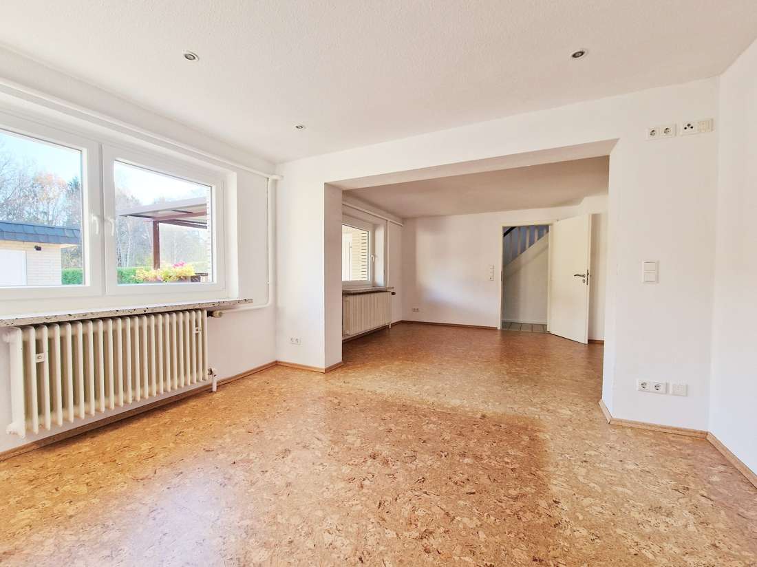 Immobilie in Wasbek - gepflegtes und modernisiertes Wohnhaus mit Garagen und einem schönem Grundstück - Bild 8