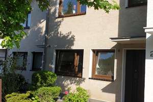Charmantes Einfamilienhaus mit Garage und Terrasse – Ihr neues Zuhause in ruhiger Lage