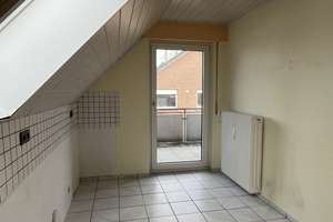 Großzügige Dachgeschosswohnung mit Balkon – Die vollständige Adresse der Immobilie erhältst du vom Anbieter., 49086 Voxtrup, Osnabrück – Vorschaubild 5