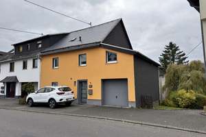 RESERVIERT - gepflegte Doppelhaushälfte mit Terrasse und Garage – Die vollständige Adresse der Immobilie erhältst du vom Anbieter., 56470 Bad Marienberg (Westerwald) – Vorschaubild 2
