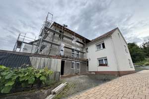 Mehrfamilienhaus mit Potenzial – Kernsaniert und teils im Rohbau zur flexiblen Nutzung – Die vollständige Adresse der Immobilie erhältst du vom Anbieter., 35716 Dietzhölztal – Vorschaubild 2