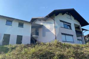 AUSSICHTSREICHES EINFAMILIENHAUS
MIT EINLIEGERWOHNUNG
 – Die vollständige Adresse der Immobilie erhältst du vom Anbieter., 94169 Thurmansbang – Vorschaubild 4