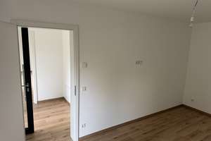 Wohnen mit Charakter: 2-Zimmer-Wohnung in Leverkusen-Wiesdorf – 51373 Wiesdorf, Leverkusen – Vorschaubild 11