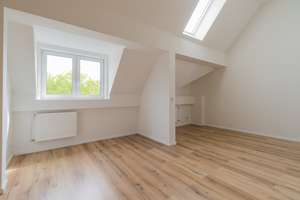 Individuelle 2,5-Zimmer DG-Wohnung auf Altbau 1910 mit Balkon in Spandau.  – Streitstraße 78, 13587 Hakenfelde, Berlin – Vorschaubild 12