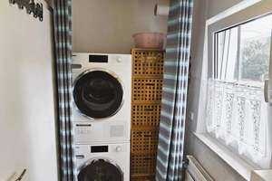 Einziehen und Wohlfühlen – repräsentative Stadtvilla auf Eckgrundstück Dorfkern Alt-Lankwitz    
 – Die vollständige Adresse der Immobilie erhältst du vom Anbieter., 12247 Lankwitz, Berlin – Vorschaubild 30