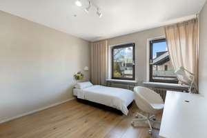 Modernisiertes Reiheneckhaus mit Sonnenterrasse und zusätzlichem Ausbaupotenzial – Die vollständige Adresse der Immobilie erhältst du vom Anbieter., 50859 Widdersdorf, Köln – Vorschaubild 10