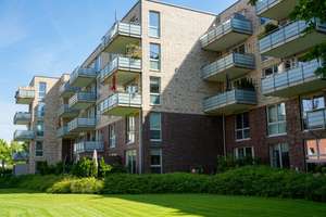 Familiengerechte Wohnung zur Miete in Hamburg Lokstedt - Wentzel Dr. – Veilchenweg 23c, 22529 Lokstedt, Hamburg – Vorschaubild 2
