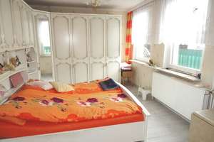 Neues Angebot !  Teilsaniertes Reihenmittelhaus ca. 150 m² Wohnfläche + eigene Zufahrt und 3 Garagen – Philippstraße 15, 8393 Meerane – Vorschaubild 19