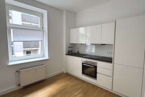 Attraktive 2-Zimmerwohnung mit großer Terrasse in gefragter Lage – Herrngartenstr. 17, 65187 Mitte, Wiesbaden – Vorschaubild 1