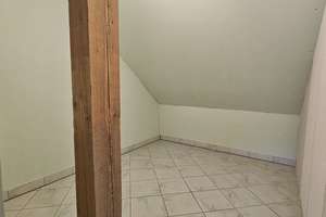 Schönes Reihenendhaus  mit Garten, Garage und Stellplatz in Nürnberg-Gebersdorf – Die vollständige Adresse der Immobilie erhältst du vom Anbieter., 90449 Gebersdorf, Nürnberg – Vorschaubild 17