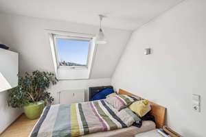 Traumhafte Dachgeschosswohnung mit Blick über Stuttgart – Christophstraße 26, 70180 Heusteigviertel, Stuttgart – Vorschaubild 14