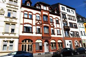 Investitionsobjekt mit Potenzial: Ehemaliges Hotel mit 18 Wohneinheiten in zentrumsnaher Lage von KO