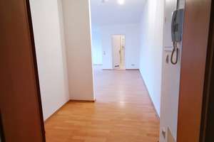 Sehr helle und ruhige Wohnung in Berlin-Karlshorst, 600 m zur BHT Treskowallee – Rolandseck 1a, 10318 Karlshorst, Berlin – Vorschaubild 1