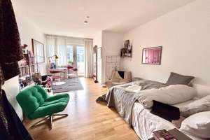 Schöne 1-Zimmer-Wohnung direkt an der U-Bahn Implerstraße mit Balkon & Stellplatz