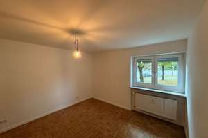 3-Zimmer-Wohnung mit Balkon und Parkett in München-Oskar-Maria-Graf-Ring – Oskar-Maria-Graf-Ring 6, 81737 Neuperlach, München – Vorschaubild 2