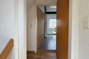 Charmante 2-Zimmer-Dachgeschosswohnung im ruhigen 3-Familienhaus in Essen – Beisenstraße 3, 45327 Katernberg, Essen – Vorschaubild 10