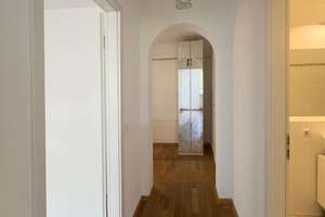Koffer packen und einziehen - frisch gemalert freut sich diese tolle Wohnung auf eine neue Familie – Die vollständige Adresse der Immobilie erhältst du vom Anbieter., 10555 Moabit, Berlin – Vorschaubild 2