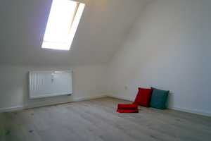 Hier wurde für Sie renoviert! Kernsanierte 2-Zimmer-Wohnung mit Wannenbad – Kippdorfstraße 32, 42857 Remscheid – Vorschaubild 5