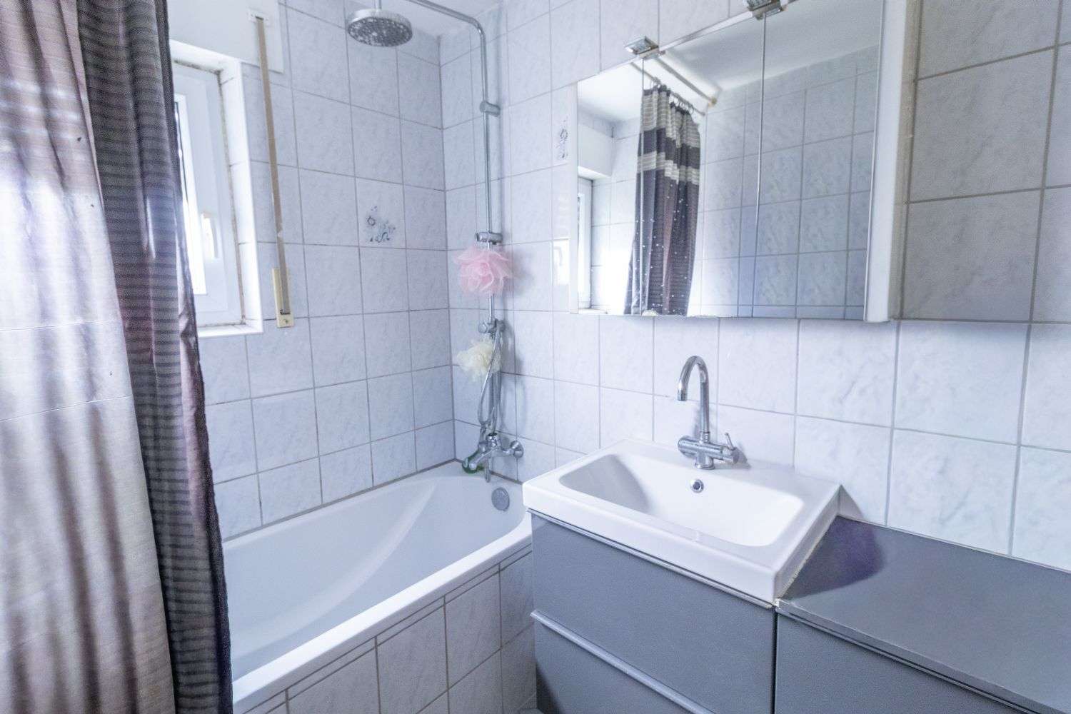 Immobilie in Schorndorf - *Moderne und lichtdurchflutete 3,5-Zimmer-Erdgeschosswohnung mit Garten* - Bild 5