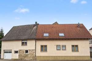 Gepflegtes Zweifamilienhaus mit Garten in Schrozberg - Eigennutzung oder Kapitalanlage – Die vollständige Adresse der Immobilie erhältst du vom Anbieter., 74575 Schrozberg – Vorschaubild 2