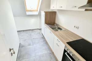Helle Wohlfühloase mit toller Küche, Aufzug & Stauraumwunder Spitzboden :- ) – Die vollständige Adresse der Immobilie erhältst du vom Anbieter., 9130 Sonnenberg, Chemnitz – Vorschaubild 2