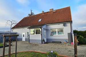 Dr. Lehner Immobilien NB -
Modernes Bauernhaus am Ortsrand ideal für Pferdehaltung – Demmin (Kreis) – Vorschaubild 1