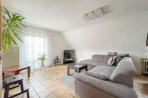 Duisburg-Buchholz: Lichtdurchflutete Maisonettewohnung mit Balkon und idyllischem Blick ins Grüne – Die vollständige Adresse der Immobilie erhältst du vom Anbieter., 47249 Buchholz, Duisburg – Vorschaubild 2