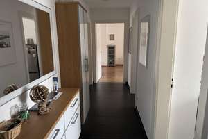 Schöne und helle 3-Zimmer-Wohnung mit EBK