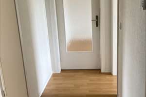 3 Raumwohnung mit Dusche – Auenstraße 13, 6749 Bitterfeld-Wolfen – Vorschaubild 3