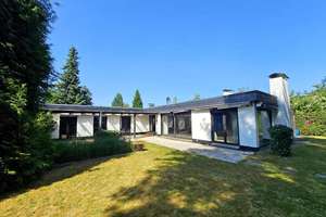 Bungalow in traumhafter Lage und eigenem Wald – Die vollständige Adresse der Immobilie erhältst du vom Anbieter., 63801 Kleinostheim – Vorschaubild 2