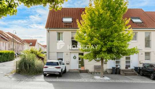 Bild von Ruhige Lage trifft Stadtnähe: REH mit ausgebautem Dachgeschoss in familienfreundlicher Umgebung