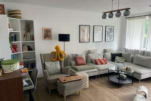 Modernisierte 2-Zimmer-Wohnung mit Balkon & EBK