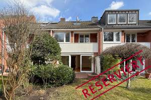 RESERVIERT: 5- Zimmer- Mittelreihenhaus in familiengerechter Lage von Blankenese – Die vollständige Adresse der Immobilie erhältst du vom Anbieter., 22587 Blankenese, Hamburg – Vorschaubild 1