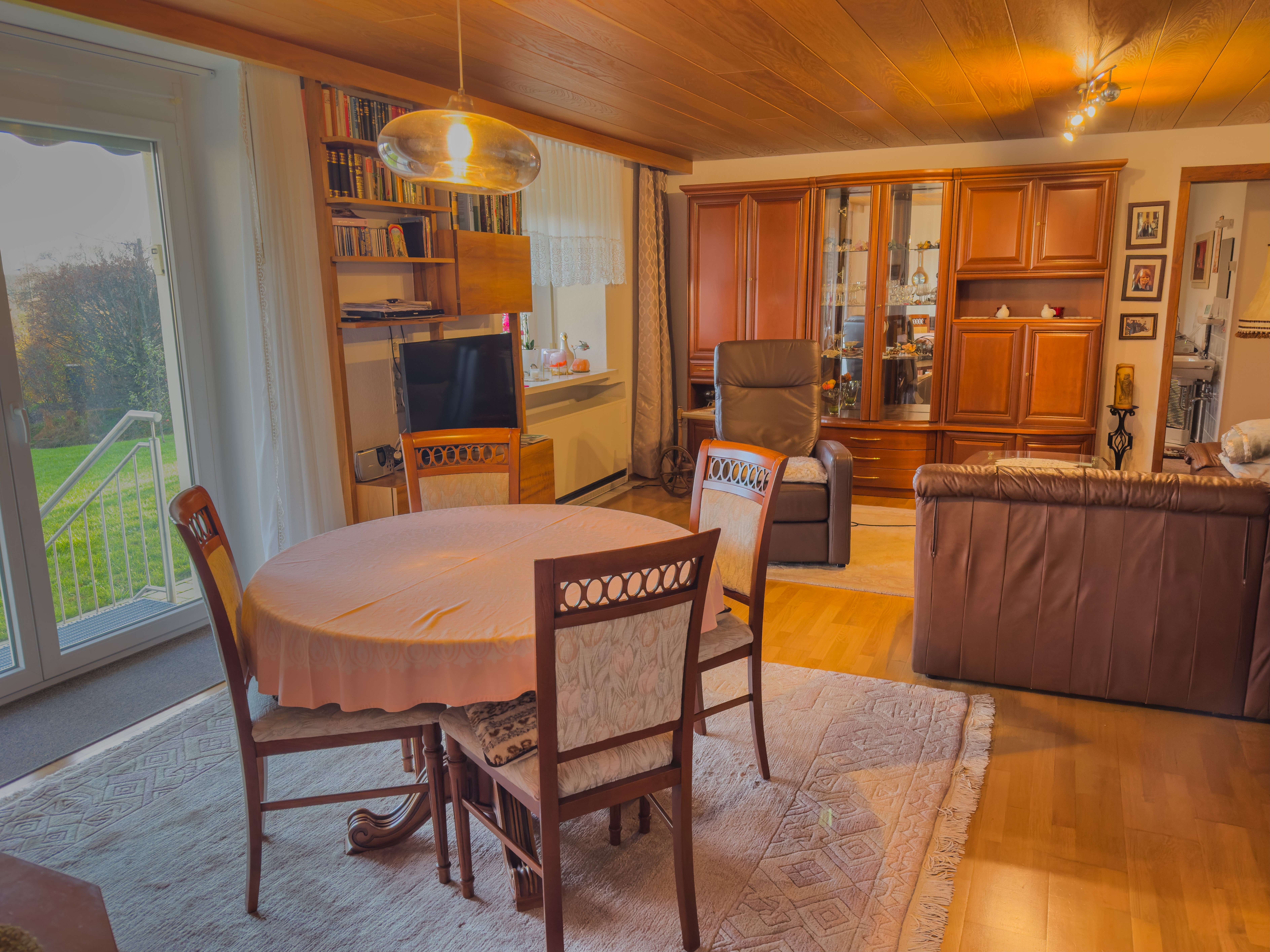 Immobilie in Ühlingen-Birkendorf - Gepflegtes Dreifamilienhaus mit großzügigem Grundstück, flexiblen Nutzungsmöglichkeiten und solid... - Bild 9