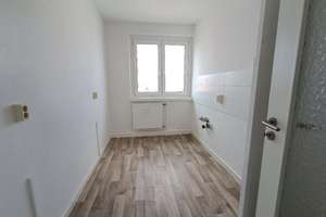 Wir renovieren...Sie entscheiden! Neu sanierte 3-Raum-Wohnung mit Balkon – Vor dem Nienburger Tor 22, 6406 Bernburg (Saale) – Vorschaubild 4
