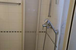 Helle 2-Zimmer-Wohnung im 1. OG mit Balkon in Berlin-Britz – Gutschmidtstr. 46, 12359 Britz, Berlin – Vorschaubild 7