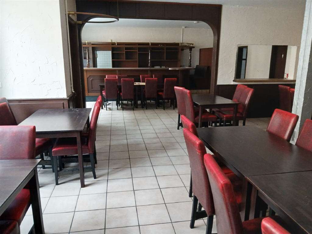 Immobilie in Alzey - **Top-Gelegenheit im Zentrum von Alzey** Großzügiges Wohn- und Geschäftshaus mit vielen Möglic - Bild 2