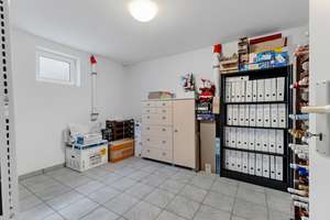 Top gepflegtes Einfamilienhaus mit viel Platz in einer der besten Lagen des Ingolstädter Südwestens! – Die vollständige Adresse der Immobilie erhältst du vom Anbieter., 85051 Südwest, Ingolstadt – Vorschaubild 49