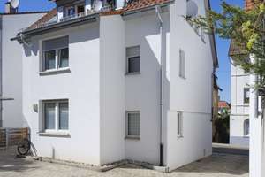 Vermietetes und grundsaniertes 3-Fam-Haus zentral in S-Botnang. Von Privat