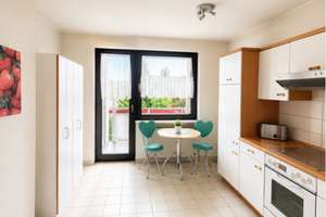 Vermietete 3-Zimmer-Wohnung mit Balkon – Aufzug und energetische Aufwertung vorgesehen – Höherweg 33, 40233 Flingern Süd, Düsseldorf – Vorschaubild 2