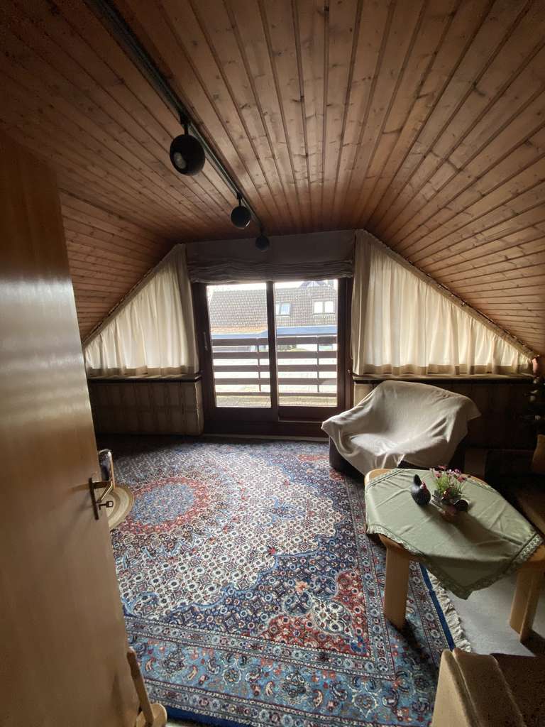 Immobilie in Burgwedel - Geräumiges Einfamilienhaus mit 6,5 Zimmern in Großburgwedel - Bild 3