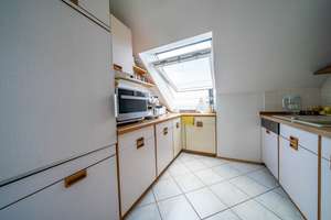 Kapitalanlage im Regensburger Westen: Gut geschnittene 3 ZKB-Wohnung mit Balkon und TG-Stellplatz – Die vollständige Adresse der Immobilie erhältst du vom Anbieter., 93049 Westenviertel, Regensburg – Vorschaubild 6