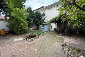 Top Kapitalanlage Mehrfamilienhaus: 3 vermietete Einheiten + Hinterhaus in zentraler Lage Groß-Gerau – Groß-Gerau (Kreis) – Vorschaubild 1