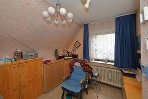 Freistehendes Einfamilienhaus in exklusiver Wohnlage von Köln-Rath/Heumar (Göttersiedlung) – Die vollständige Adresse der Immobilie erhältst du vom Anbieter., 51107 Rath/Heumar, Köln – Vorschaubild 11