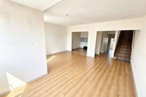 Helle 2-Zimmerwohnung mit Balkon in Gräfrath! – Die vollständige Adresse der Immobilie erhältst du vom Anbieter., 42653 Gräfrath, Solingen – Vorschaubild 2