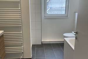 Lichtdurchflutetes 5-Zimmer Familienhaus mit EBK und Garten nahe Europaeischer Schule – Im Bachgange 29, 61138 Niederdorfelden – Vorschaubild 9