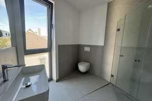 Exklusive 5-Zimmer-Maisonetten-Wohnung mit dem schönsten Ausblick – Die vollständige Adresse der Immobilie erhältst du vom Anbieter., 53177 Schweinheim, Bonn – Vorschaubild 15