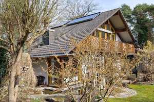 Bezugsfreies Einfamilienhaus
ruhig gelegen mit Keller, Photovoltaik, Solarthermie und Wallbox! – Havelland (Kreis) – Vorschaubild 1